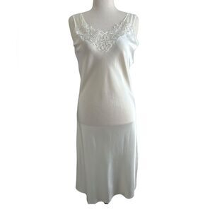Lord & Taylor Vintage White Satin Slip Dress Lace Bodice Size M – 49” Long